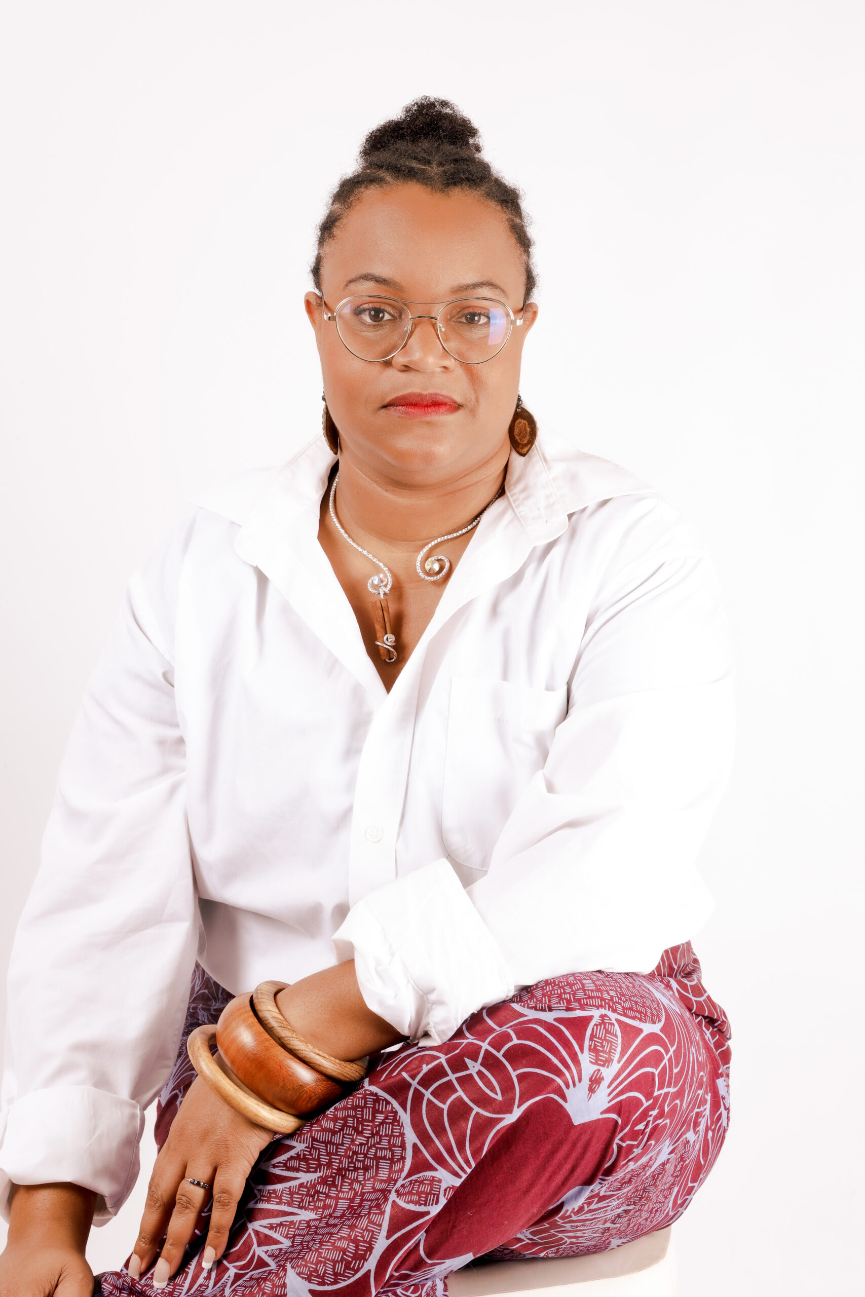 Stessie Claude Kidjina, La Structuratrice